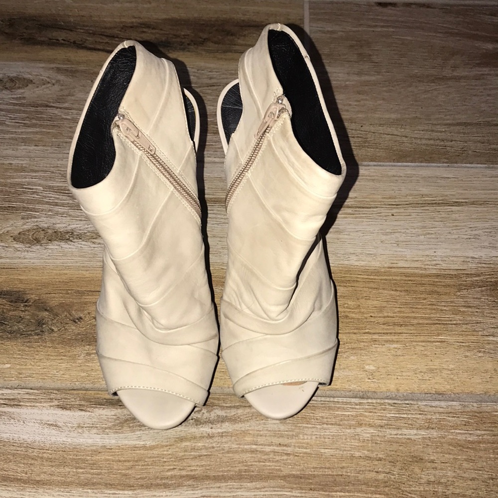 Trouve Shooties SZ 6.5